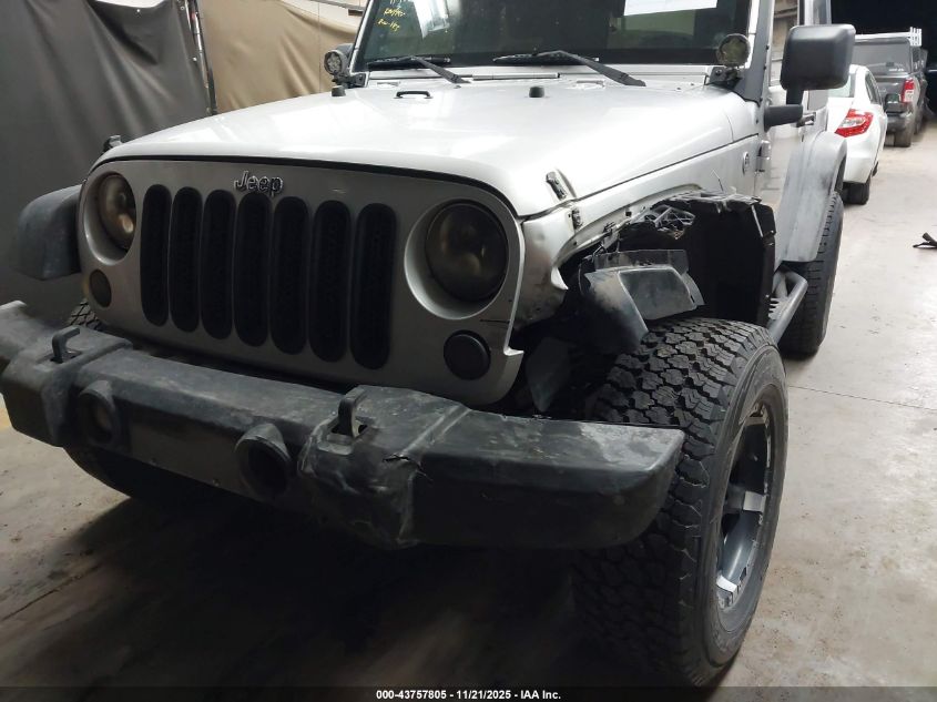 2009 Jeep Wrangler X VIN: 1J4FA24109L708826 Lot: 43757805