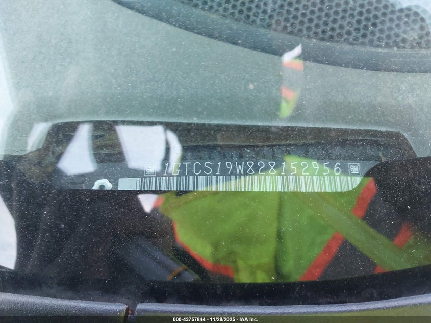 2002 GMC Sonoma Sls VIN: 1GTCS19W828152956 Lot: 43757844