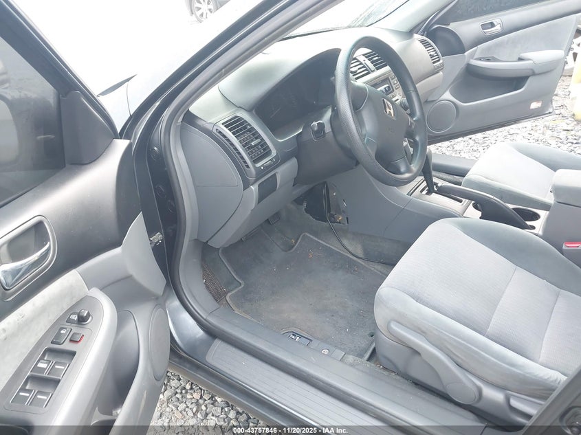 1HGCM56374A041923 2004 HONDA ACCORD photo no. 5