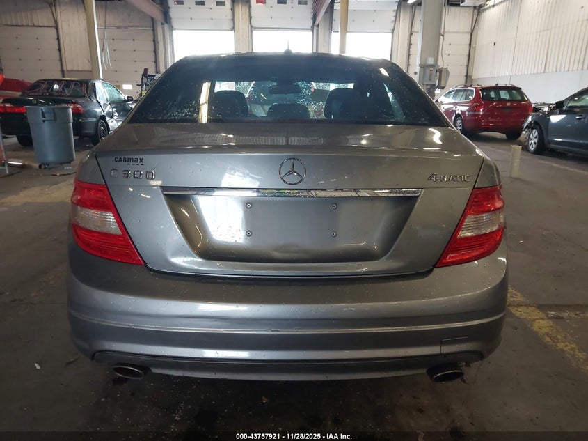 2011 Mercedes-Benz C 300 Luxury 4Matic/Sport 4Matic VIN: WDDGF8BB8BR154888 Lot: 43757921