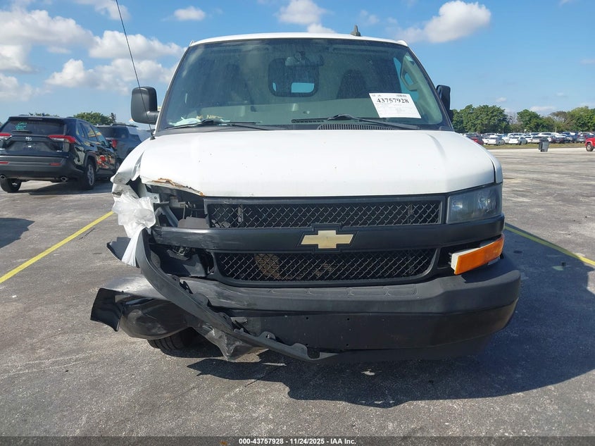 2018 Chevrolet Express 2500 Work Van VIN: 1GCWGAFP2J1288602 Lot: 43757928