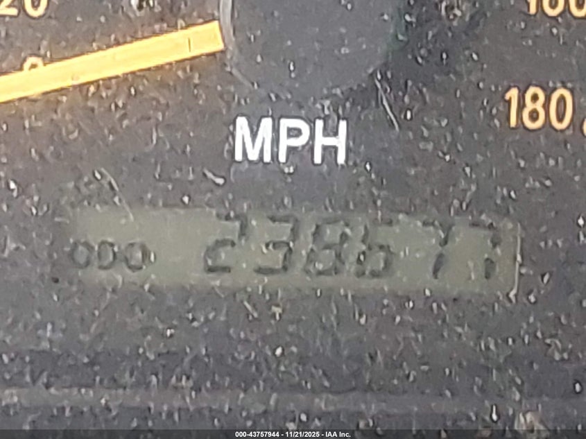 2004 Toyota Tundra Limited V8 VIN: 5TBDT48194S439111 Lot: 43757944