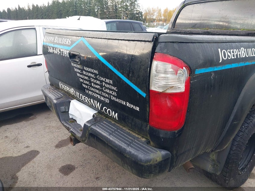 2004 Toyota Tundra Limited V8 VIN: 5TBDT48194S439111 Lot: 43757944