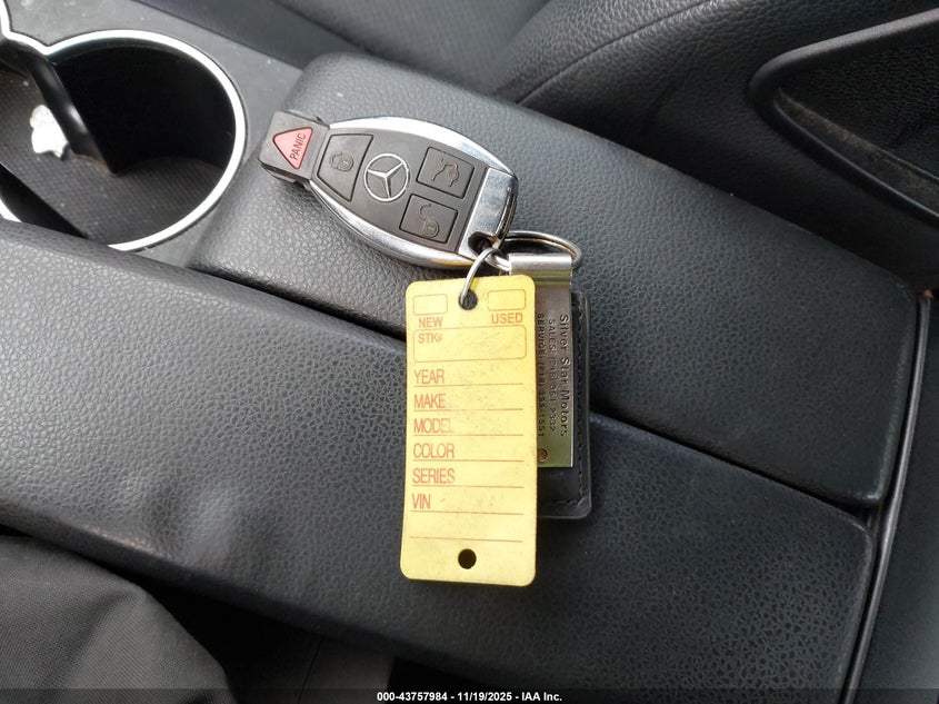 2014 Mercedes-Benz C 300 Luxury 4Matic/Sport 4Matic VIN: WDDGF8AB6ER319441 Lot: 43757984