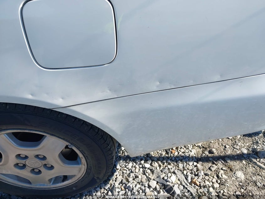 2003 Toyota Camry Le V6 VIN: 4T1BF32K73U061393 Lot: 43757991