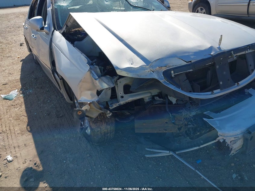 2007 Lincoln Town Car Signature Limited VIN: 1LNHM82W57Y636945 Lot: 43758024