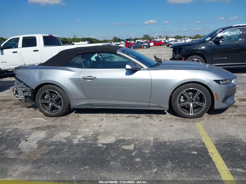 1FAGP8UH8S5110962 2025 FORD MUSTANG photo no. 13