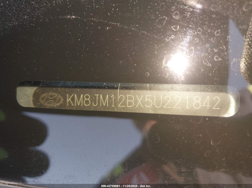 2005 Hyundai Tucson Gl VIN: KM8JM12BX5U221842 Lot: 43758061
