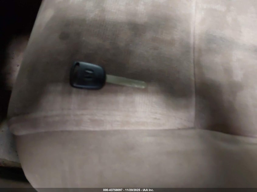 2004 Honda Pilot Ex VIN: 2HKYF18414H599093 Lot: 43758097