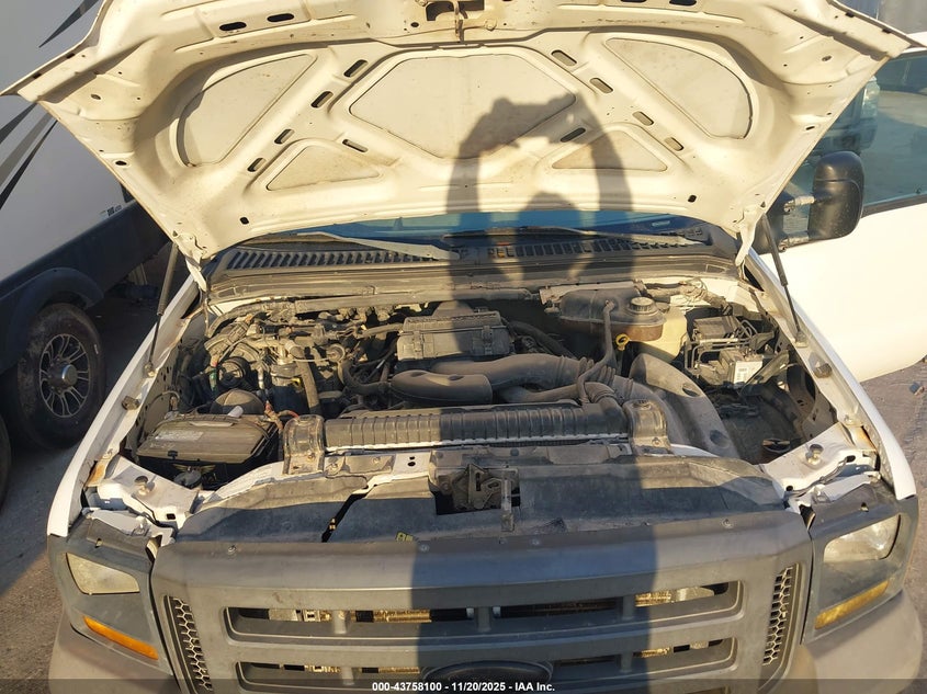 2005 Ford F-350 VIN: 1FTWW30585EA08637 Lot: 43758100