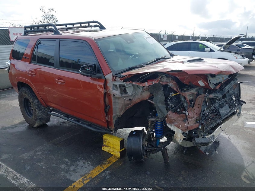 TOYOTA 4RUNNER TRD PRO