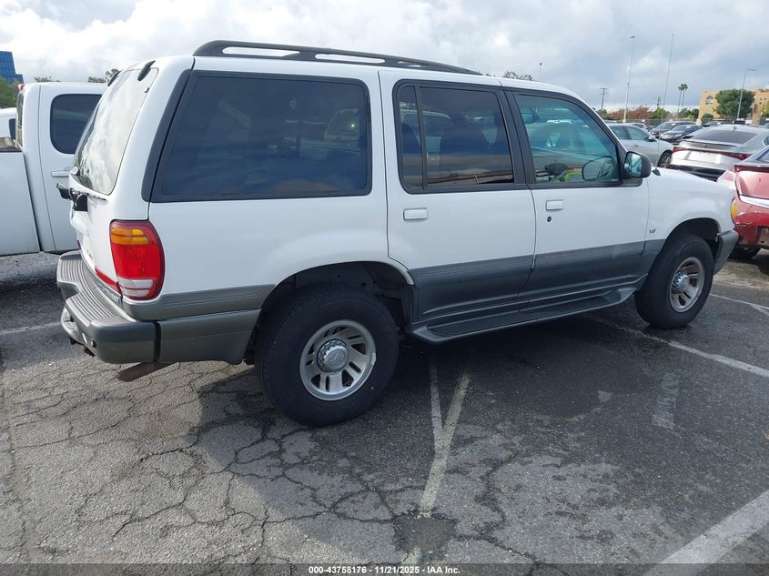 4M2ZU86P2YUJ00971 2000 MERCURY MOUNTAINEER photo no. 4