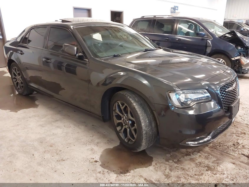 CHRYSLER 300S AWD