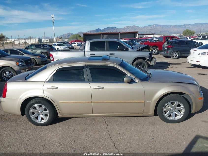 2006 Chrysler 300 Touring VIN: 2C3KA53G26H351397 Lot: 43758208