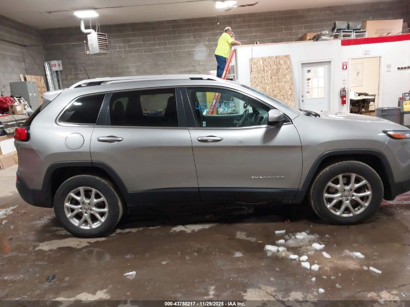 2016 Jeep Cherokee Latitude VIN: 1C4PJMCS8GW227928 Lot: 43758217