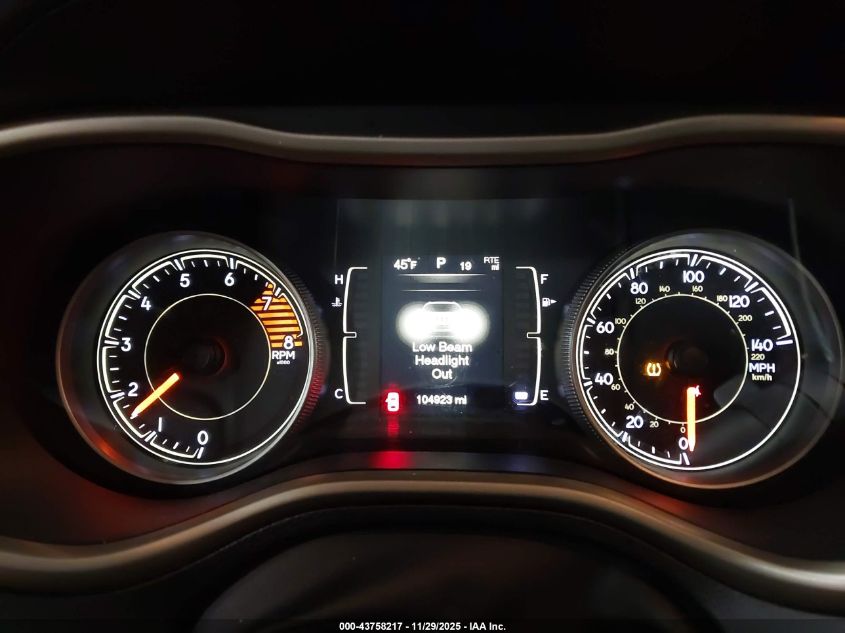 2016 Jeep Cherokee Latitude VIN: 1C4PJMCS8GW227928 Lot: 43758217