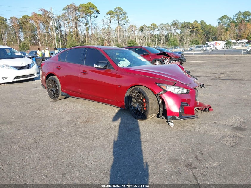 INFINITI Q50 PREMIUM