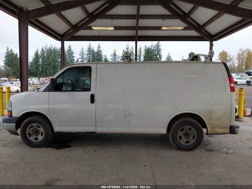 2006 Chevrolet Express Work Van VIN: 1GCFG15X261220499 Lot: 43758282