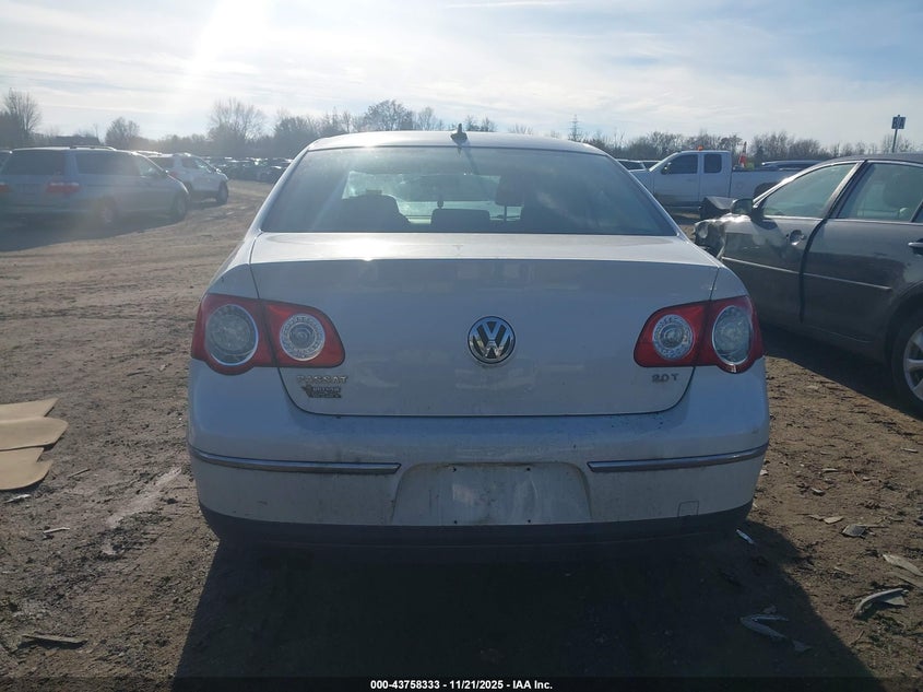 2008 Volkswagen Passat Komfort VIN: WVWAK73C08E187574 Lot: 43758333