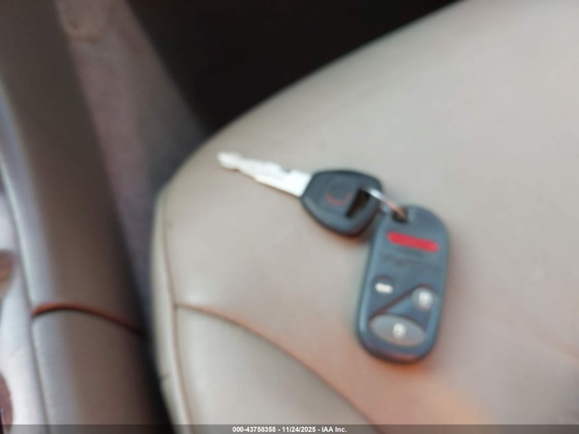 1998 Acura Rl 3.5 VIN: JH4KA9683WC009742 Lot: 43758358