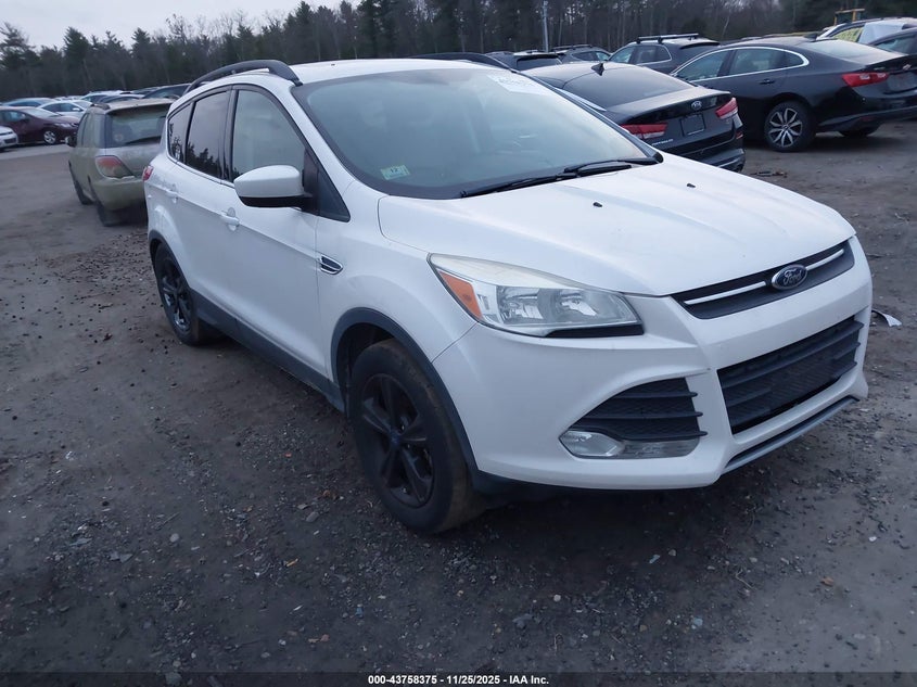 FORD ESCAPE SE