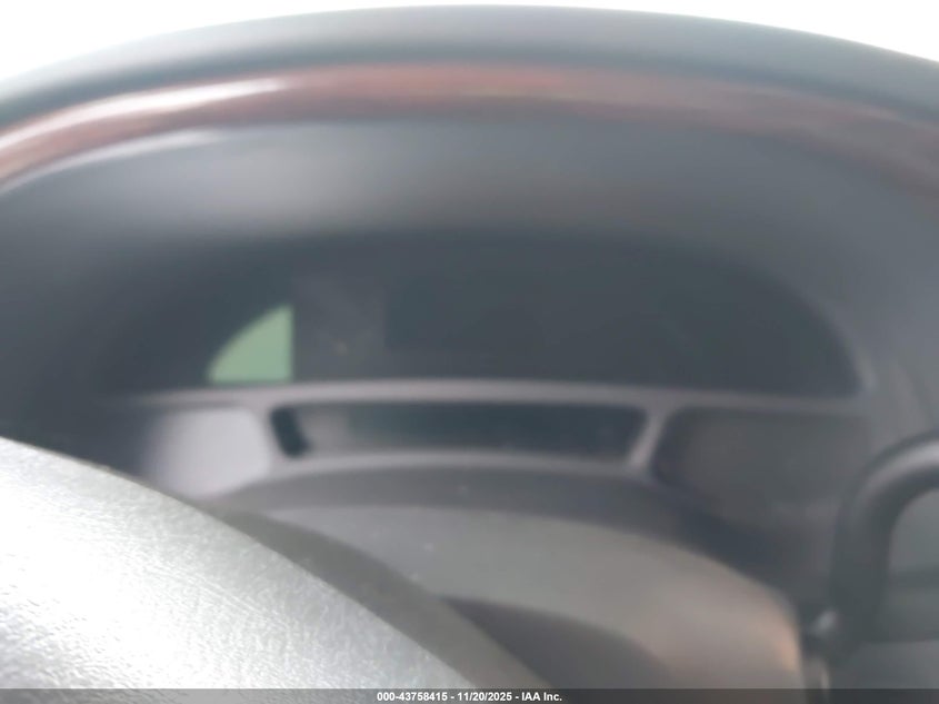 2005 Cadillac Deville Livery VIN: 1G6KD54Y95U245439 Lot: 43758415