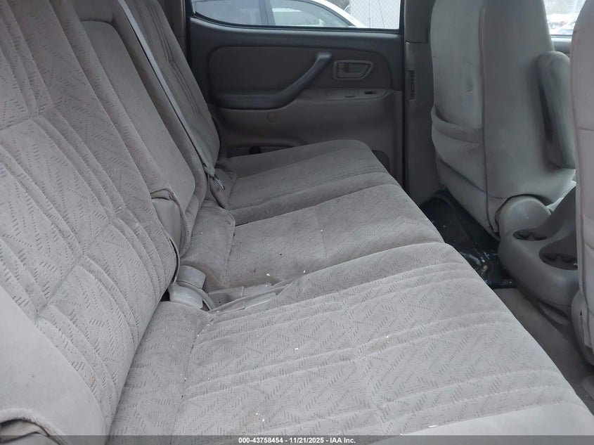 2005 Toyota Tundra Limited V8 VIN: 5TBDT48165S472214 Lot: 43758454