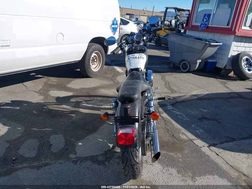 2002 Harley-Davidson Xl883 C VIN: 1HD4CJM132K127302 Lot: 43758458