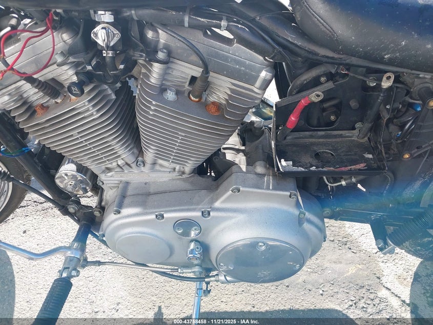 2002 Harley-Davidson Xl883 C VIN: 1HD4CJM132K127302 Lot: 43758458