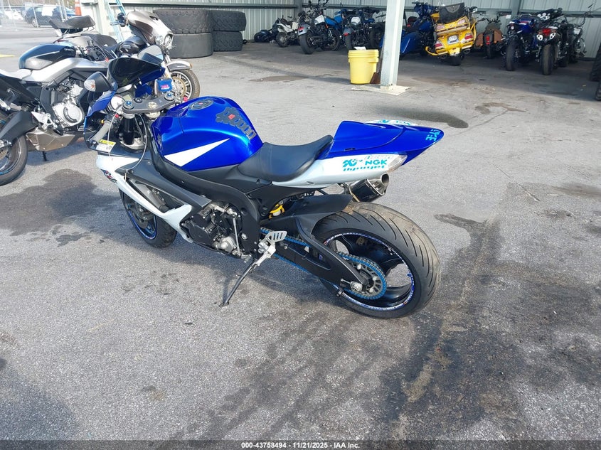 JS1GR7KAX62103579 2006 SUZUKI GSX-R photo no. 3