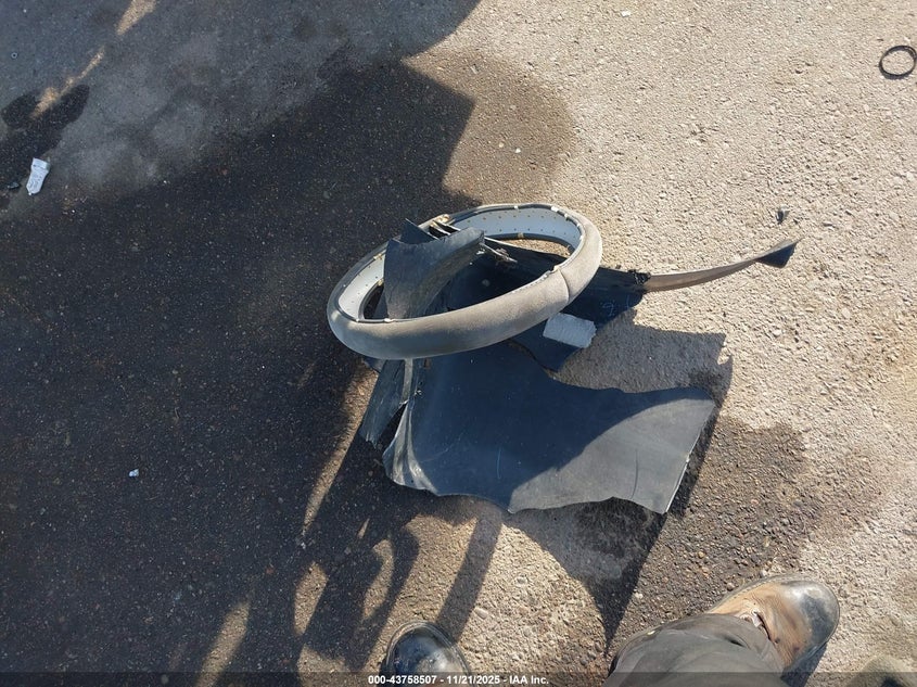 2005 Pontiac Grand Prix Gtp VIN: 2G2WR524151213407 Lot: 43758507