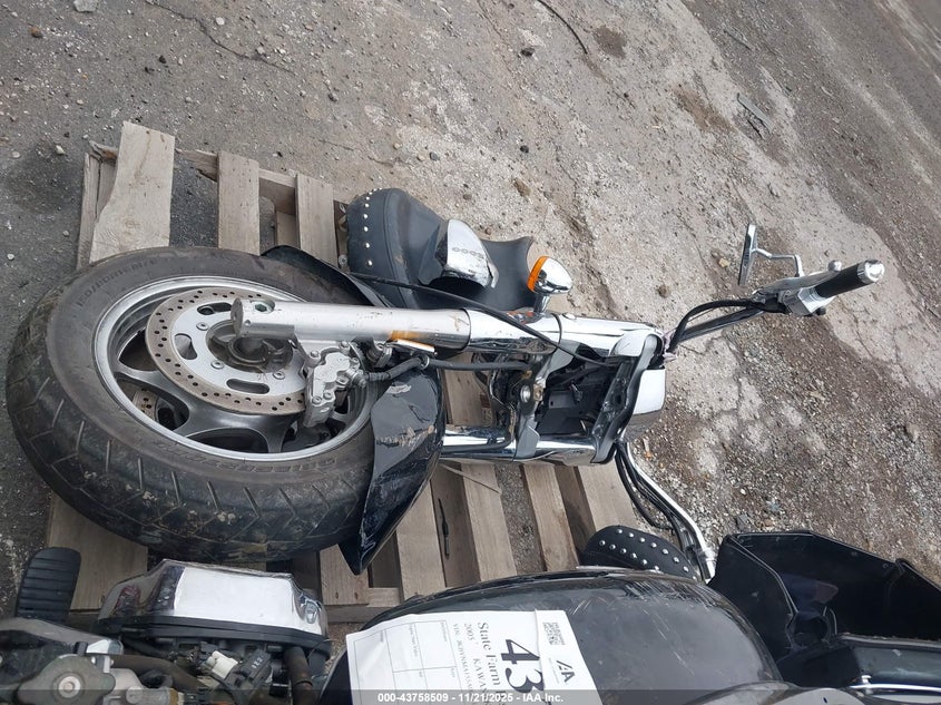 2005 Kawasaki Vn2000 A2 VIN: JKBVNMA155A008110 Lot: 43758509