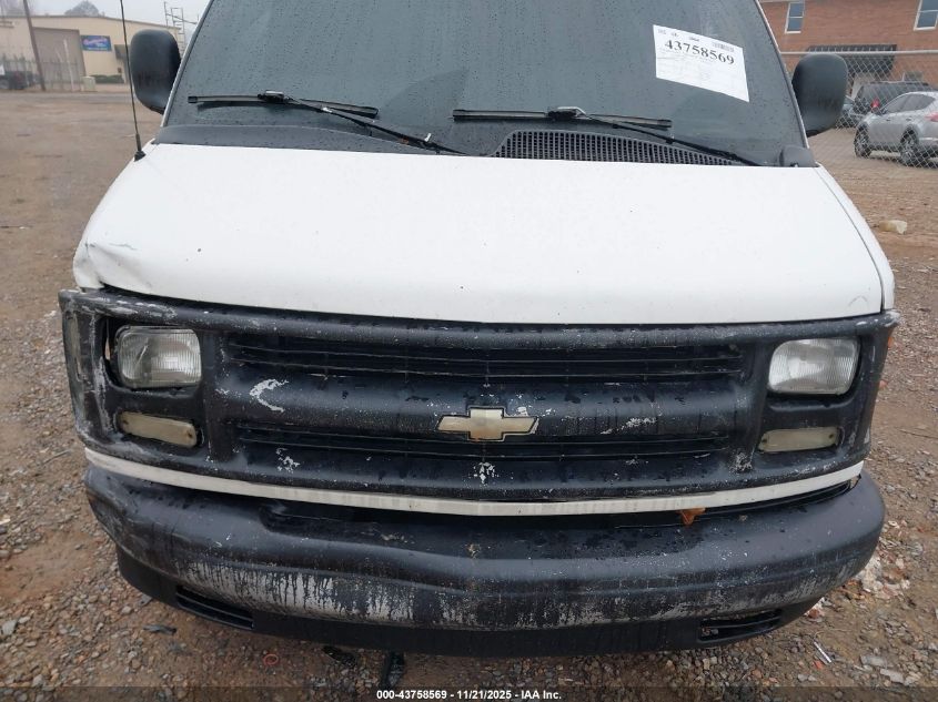 2000 Chevrolet Express VIN: 1GCFG25M0Y1230818 Lot: 43758569