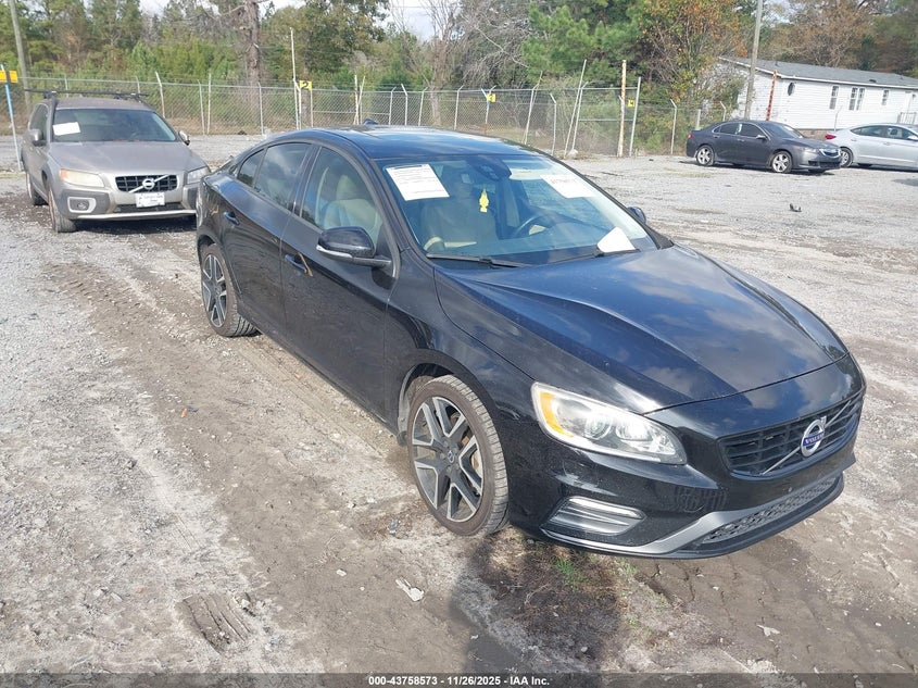 VOLVO S60 T5 DYNAMIC