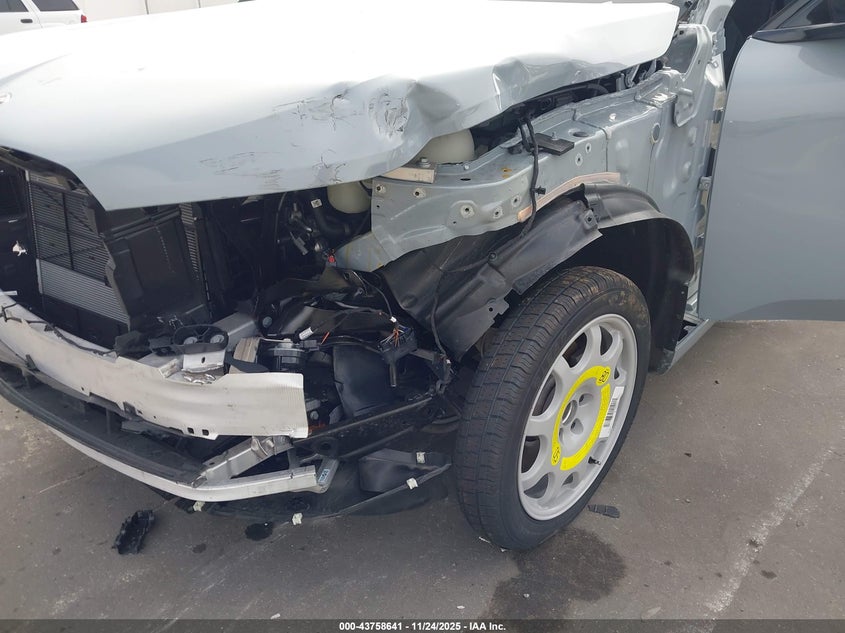 2025 BMW X3 30 xDrive VIN: 5UX53GP07S9105823 Lot: 43758641