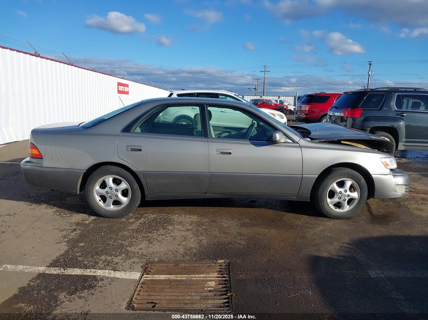 1999 Lexus Es 300 VIN: JT8BF28G0X0201622 Lot: 43758662