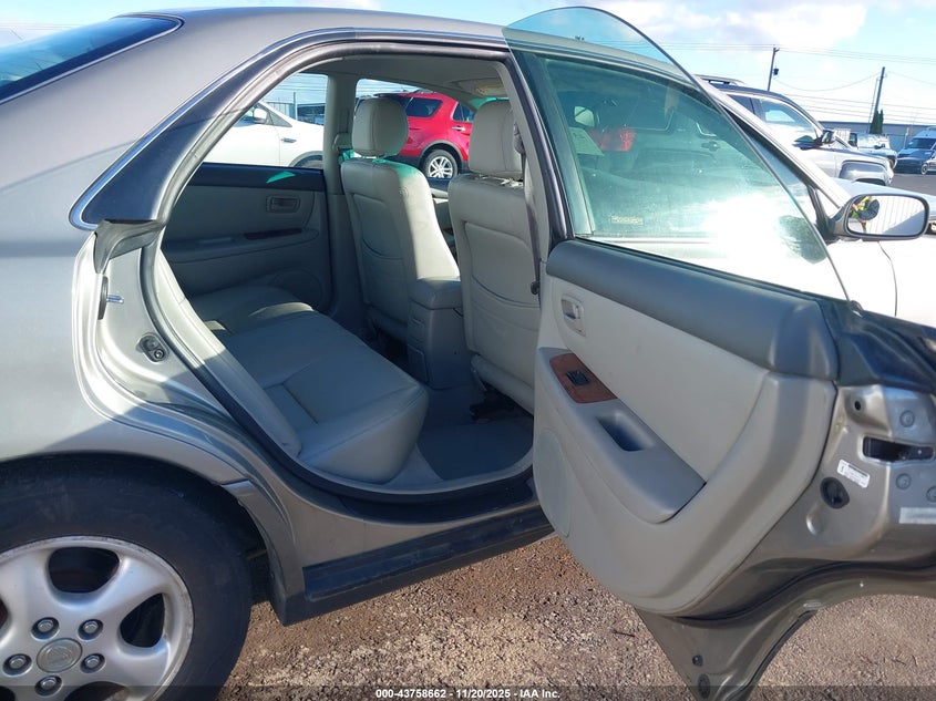 1999 Lexus Es 300 VIN: JT8BF28G0X0201622 Lot: 43758662