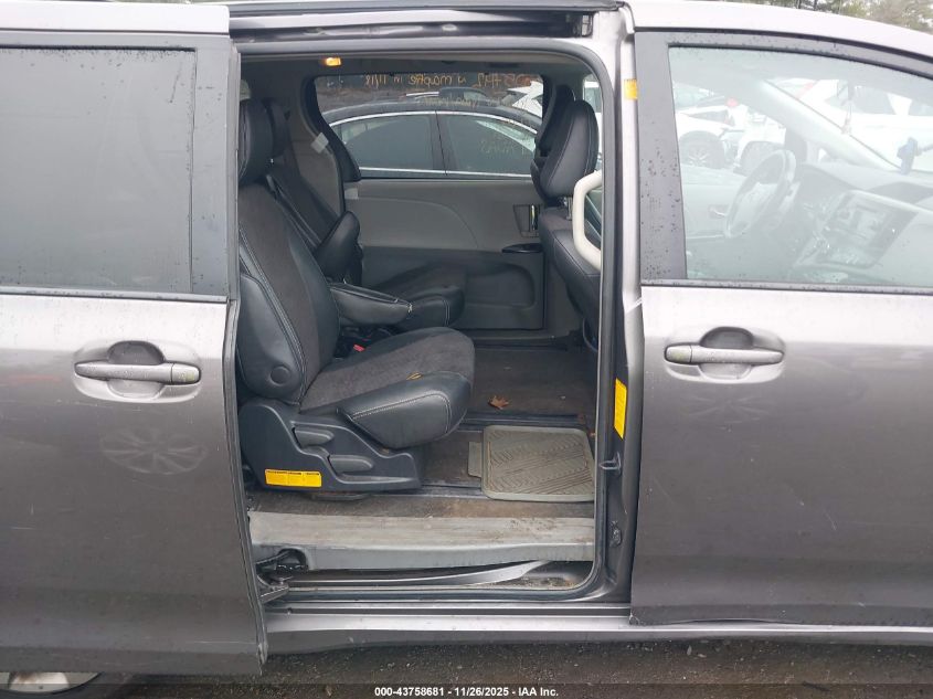 2011 Toyota Sienna Se VIN: 5TDXK3DC7BS131389 Lot: 43758681