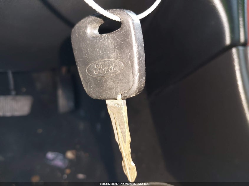 1997 Ford Mustang Gt VIN: 1FALP45X0VF183660 Lot: 43758697