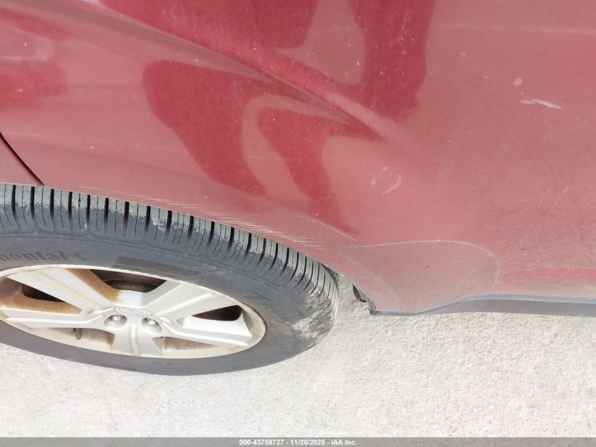 2011 Subaru Forester 2.5X VIN: JF2SHABC2BH768695 Lot: 43758727