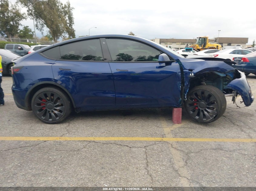 2023 Tesla Model Y Performance Dual Motor All-Wheel Drive VIN: 7SAYGDEFXPF762690 Lot: 43758760