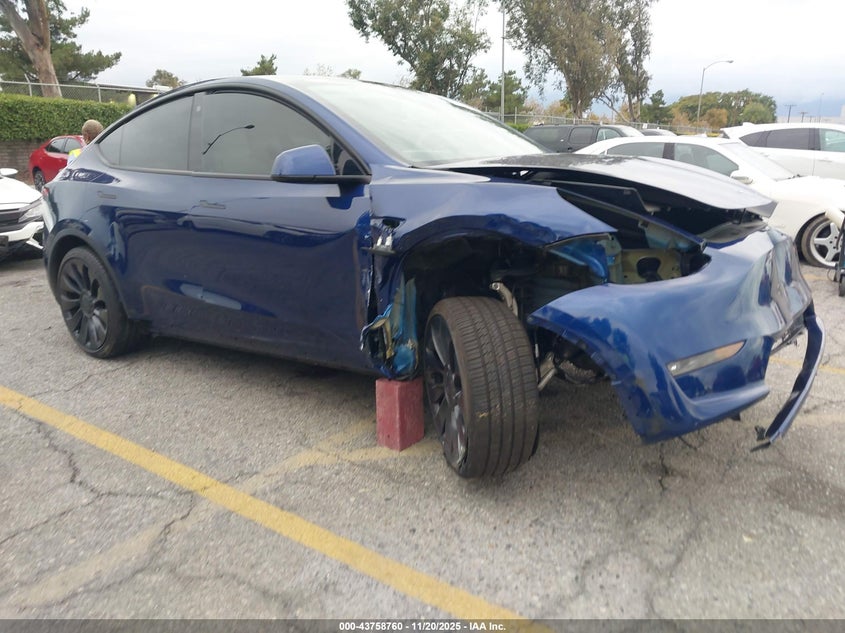 TESLA MODEL Y PERFORMANCE DUAL MOTOR ALL-WHEEL DRIVE