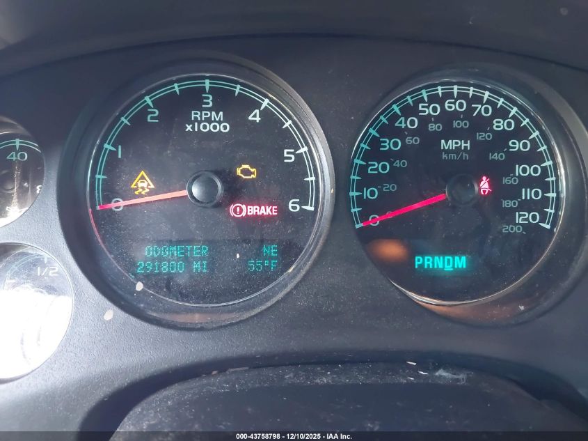 2011 Chevrolet Tahoe Lt VIN: 1GNSCBE01BR394635 Lot: 43758798