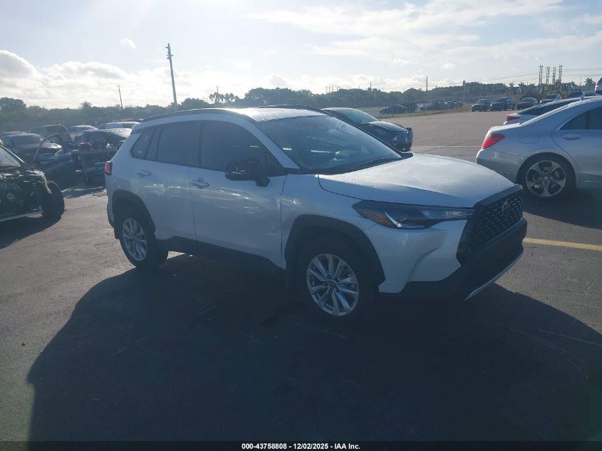 TOYOTA COROLLA CROSS LE