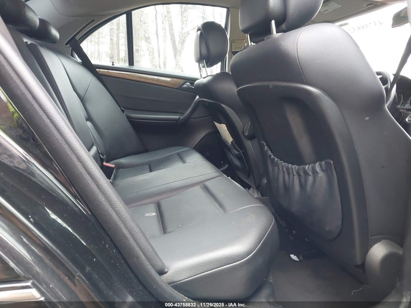 2007 Mercedes-Benz C 230 Sport VIN: WDBRF52H57F920251 Lot: 43758832