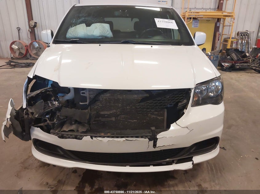 2016 Dodge Grand Caravan Se Plus VIN: 2C4RDGBGXGR107443 Lot: 43758866