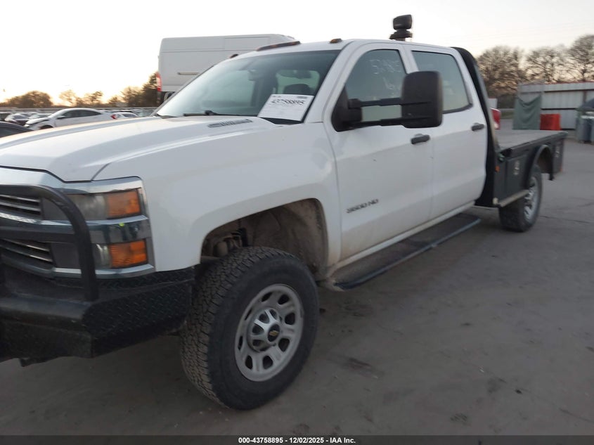 1GC4KYC89FF529805 2015 CHEVROLET SILVERADO photo no. 2