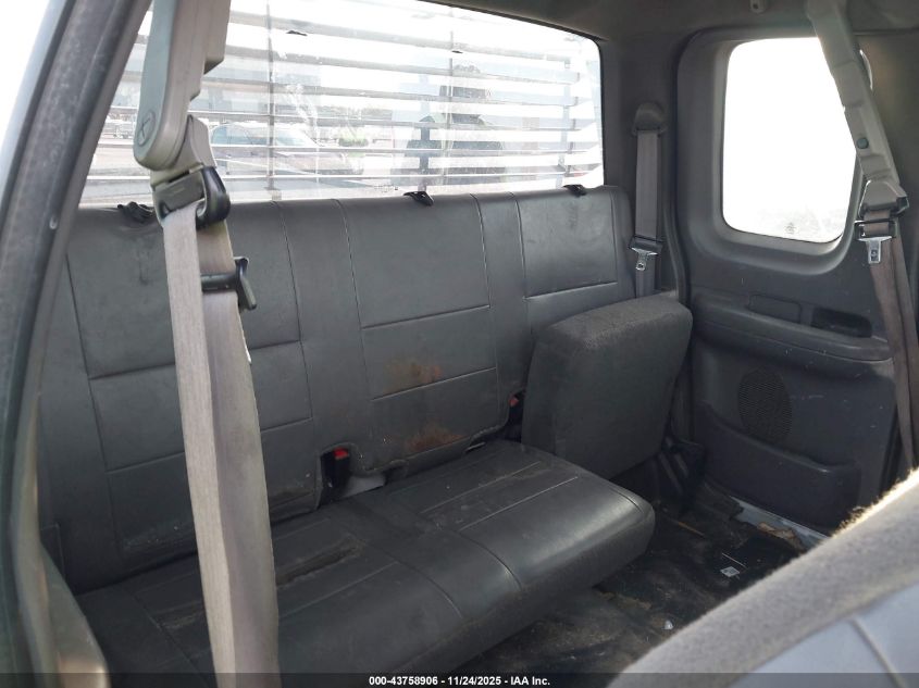 2004 Ford F-150 Heritage Xl/Xlt VIN: 2FTRX17W94CA48453 Lot: 43758906