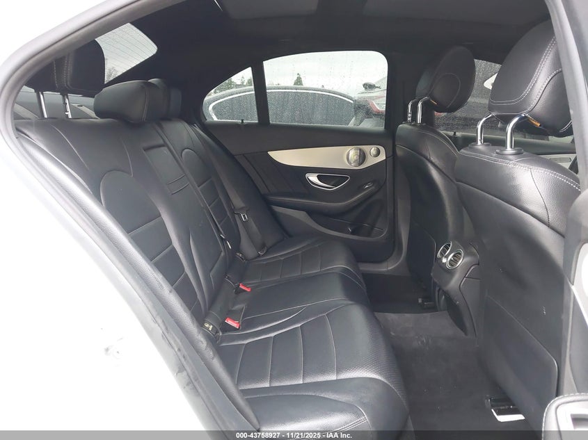 2018 Mercedes-Benz C 300 VIN: 55SWF4JB2JU266881 Lot: 43758927