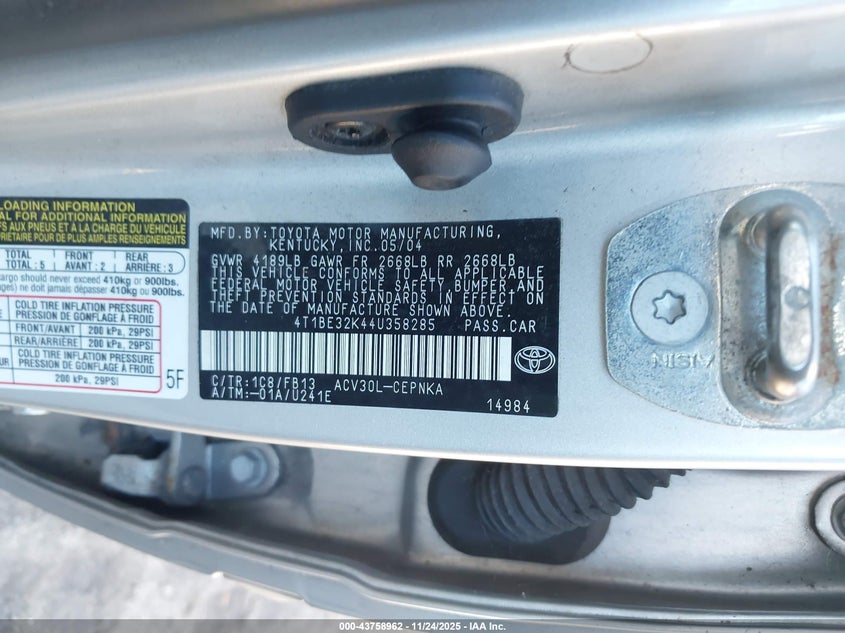 2004 Toyota Camry Le VIN: 4T1BE32K44U358285 Lot: 43758962